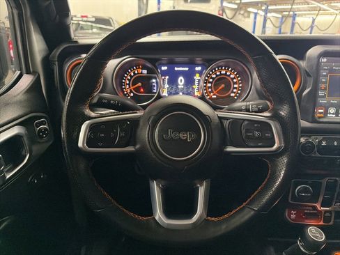 Used 2023 Jeep Gladiator Mojave w/ LED Lighting Group AWD/4WD image 18