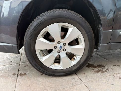 Used 2012 Subaru Outback 2.5i Limited image 9