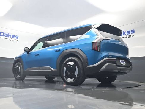 New 2026 Kia EV9 Wind AWD/4WD image 45