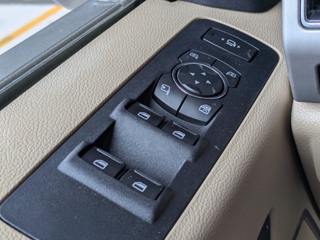 Used 2019 Ford F450 Lariat w/ Lariat Ultimate Package AWD/4WD image 25