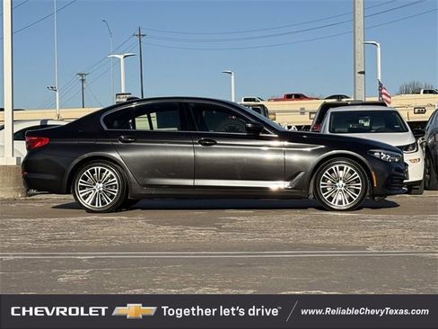 Used 2019 BMW 530i xDrive w/ Convenience Package image 5
