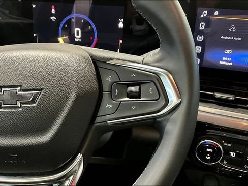 Certified 2025 Chevrolet Trax ACTIV w/ Sunroof Package FWD image 11
