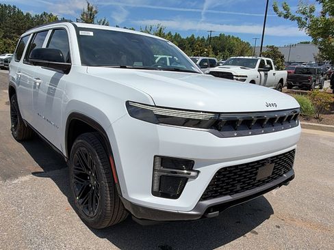 New 2026 Jeep Grand Wagoneer Limited AWD/4WD image 5