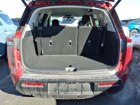 New 2026 Nissan Pathfinder SV image 31