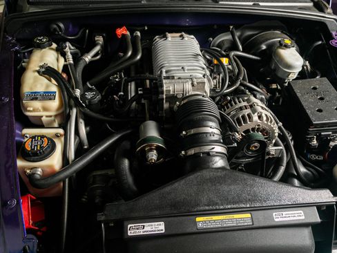 Used 2004 Chevrolet SSR w/ Preferred Equipment Group image 34