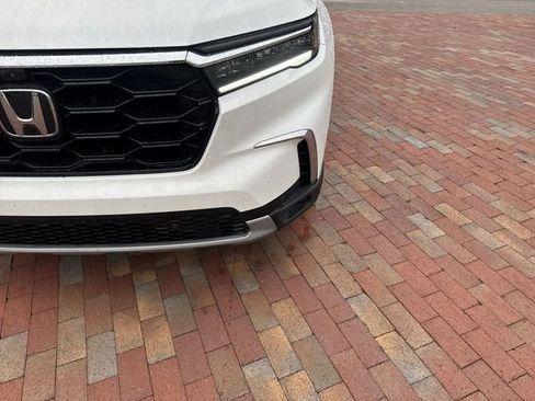 Certified 2023 Honda Pilot Elite image 24