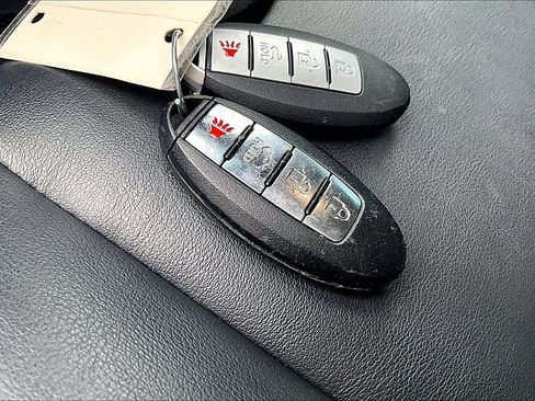 Used 2019 INFINITI Q50 Luxe image 10