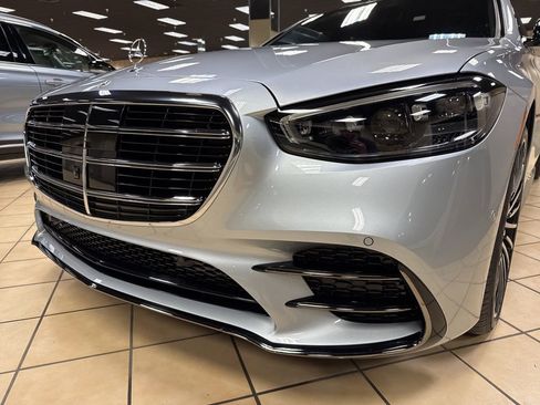 Used 2023 Mercedes-Benz S 580 4MATIC Sedan image 11