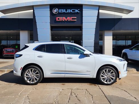 New 2026 Buick Envision Avenir image 3