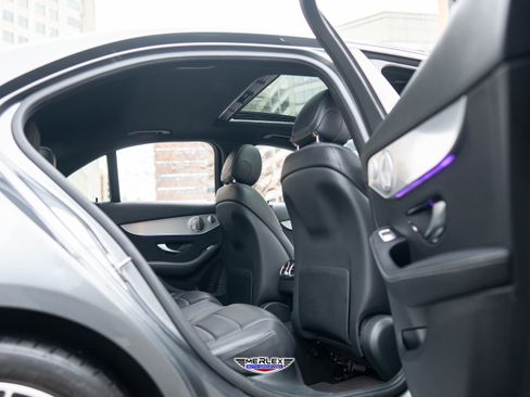 Used 2021 Mercedes-Benz C 300 Sedan w/ Premium Package image 19