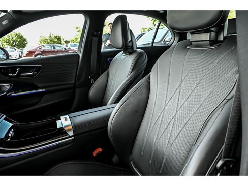 Certified 2022 Mercedes-Benz C 300 4MATIC Sedan image 12