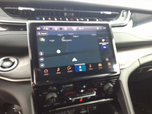 Used 2023 Jeep Grand Cherokee 4WD 4xe image 16