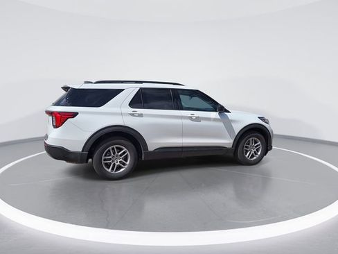 New 2026 Ford Explorer Active w/ Active Comfort Package RWD image 8