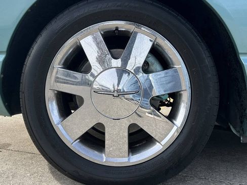 Used 2002 Ford Thunderbird image 33