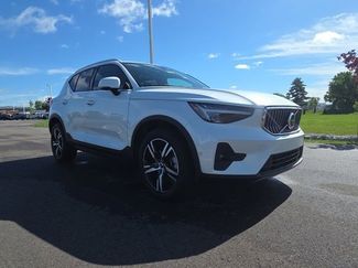Used 2023 Volvo XC40 B5 Plus AWD/4WD 360° Tour