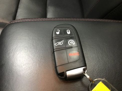 Used 2022 Dodge Durango R/T w/ Trailer Tow Group IV AWD/4WD image 9