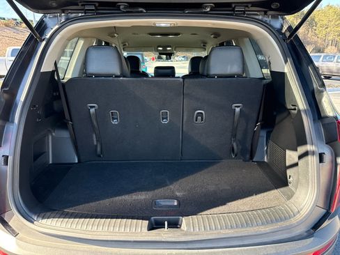 Used 2022 Kia Telluride LX image 29