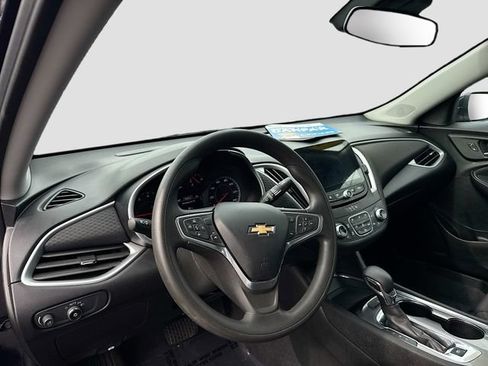 Used 2023 Chevrolet Malibu LT FWD image 12