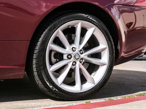 Used 2013 Jaguar XK Touring image 39