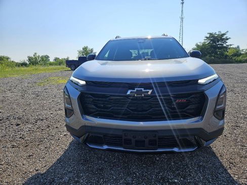 Certified 2025 Chevrolet Equinox RS w/ Convenience Package III AWD/4WD image 2
