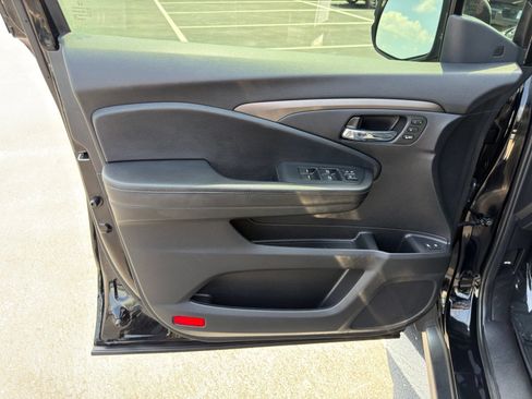 Used 2021 Honda Passport EX-L image 11
