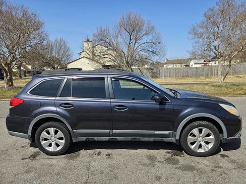 Used 2010 Subaru Outback 3.6R Limited w/ Protection Package 1A image 7