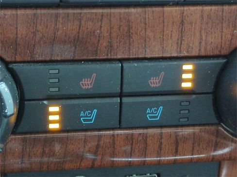 Used 2010 Ford F150 Lariat image 22