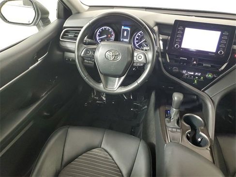 Used 2023 Toyota Camry SE image 12