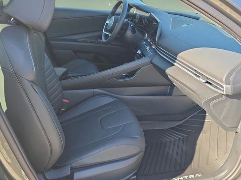 New 2026 Hyundai Elantra Limited FWD image 13