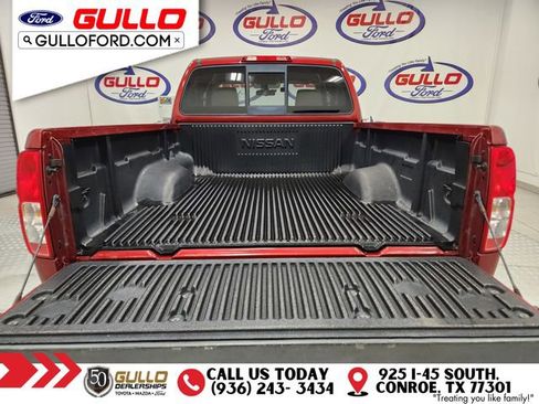 Used 2017 Nissan Frontier SV image 11