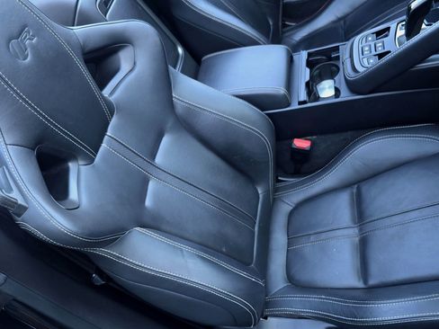 Used 2016 Jaguar F-TYPE R image 40