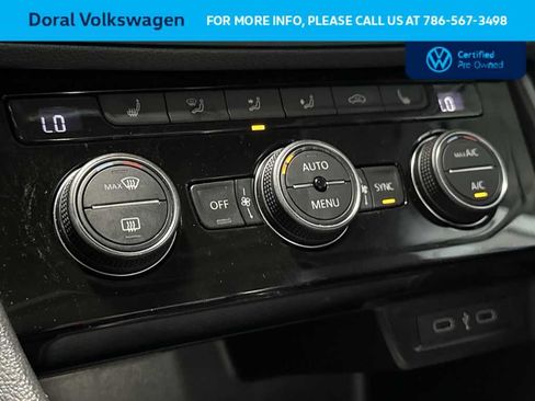 Certified 2024 Volkswagen Jetta SE w/ Panoramic Sunroof Package FWD image 20