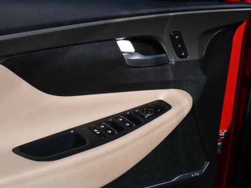 Used 2020 Hyundai Santa Fe Limited image 16