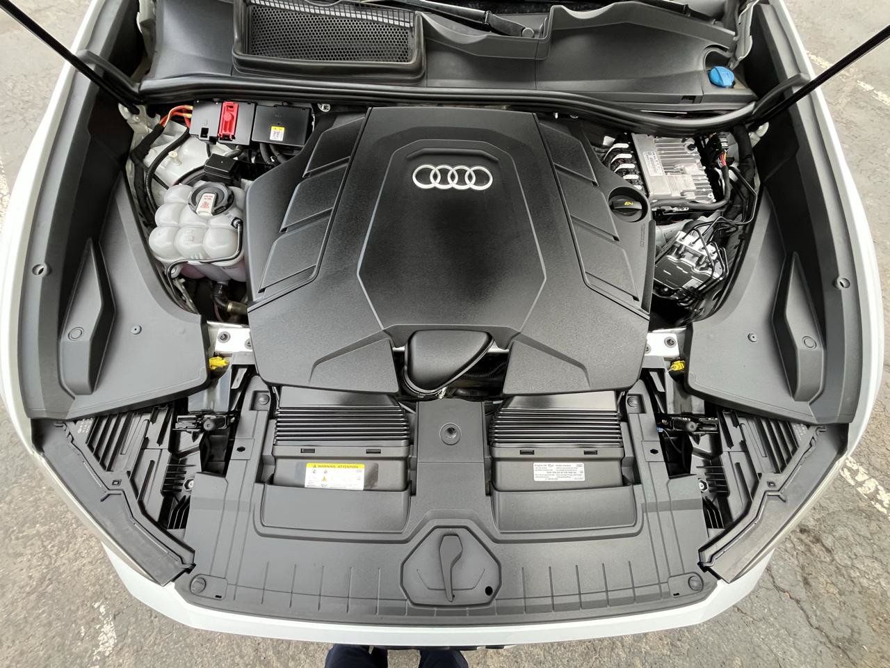 Used 2022 Audi Q8 Premium Plus AWD/4WD image 25