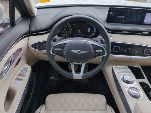 Used 2025 Genesis GV70 3.5T Sport w/ Sport Advanced Package AWD/4WD image 14