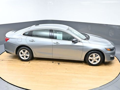 Used 2023 Chevrolet Malibu LS image 8