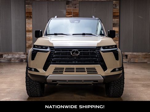 Used 2024 Lexus GX 550 AWD/4WD image 4