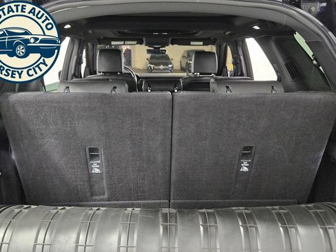 Used 2018 Land Rover Discovery HSE Luxury AWD/4WD image 38