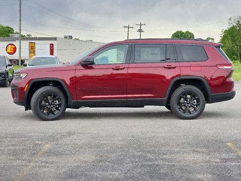 New 2026 Jeep Grand Cherokee L 4WD image 4
