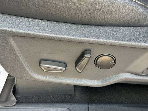 New 2026 Ford Bronco Badlands image 16