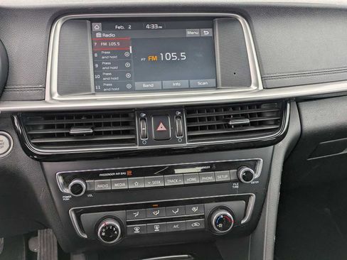 Used 2020 Kia Optima SE image 26