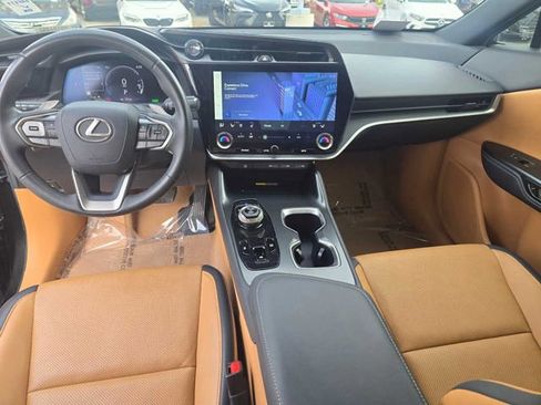 Certified 2023 Lexus RZ 450e Premium image 24