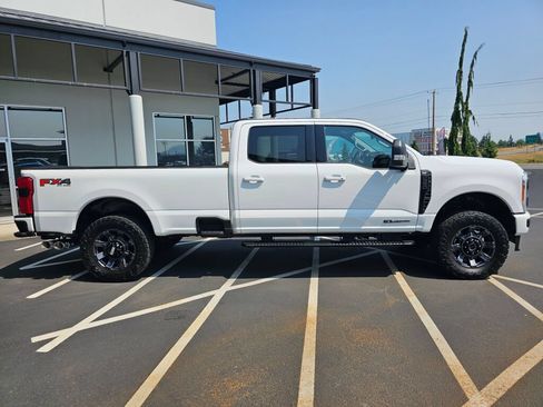 Used 2023 Ford F350 XLT w/ XLT Premium Package AWD/4WD image 6