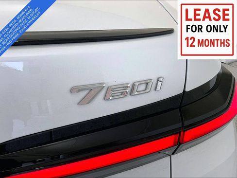 Used 2025 BMW 760i xDrive AWD/4WD image 42