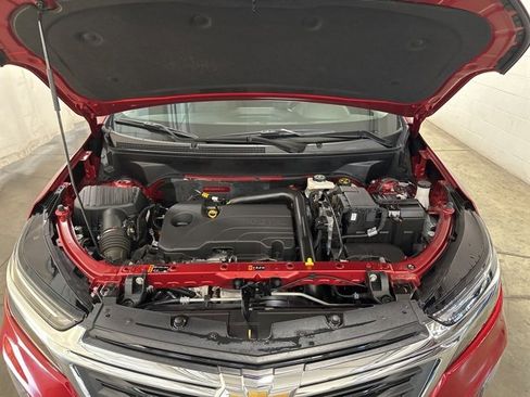 Used 2024 Chevrolet Equinox LT image 34