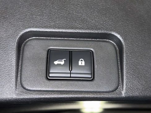 Used 2025 Nissan Rogue SV w/ Rock Creek Premium Package AWD/4WD image 18