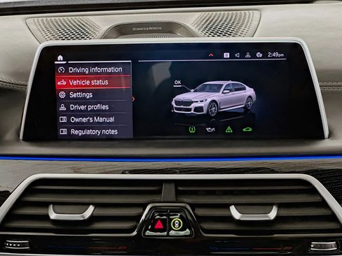 Used 2020 BMW 750i xDrive w/ Executive Package image 12