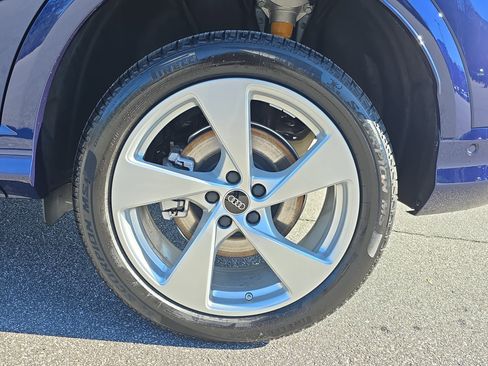 New 2025 Audi Q5 Premium Plus image 32