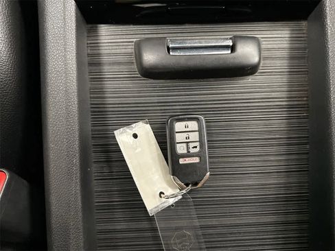 Certified 2017 Honda Pilot Elite image 39