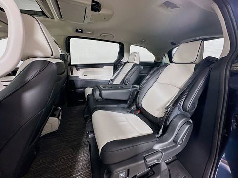 New 2026 Honda Odyssey Elite image 17